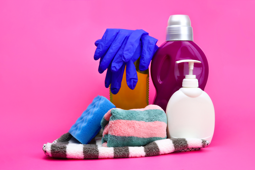 Professional deep cleaning kitchen service in Petaluma, CA by WellPink Cleaning